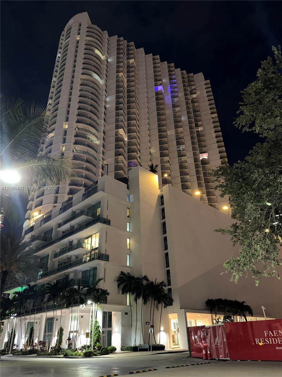 350 Miami Ave - Photo 1