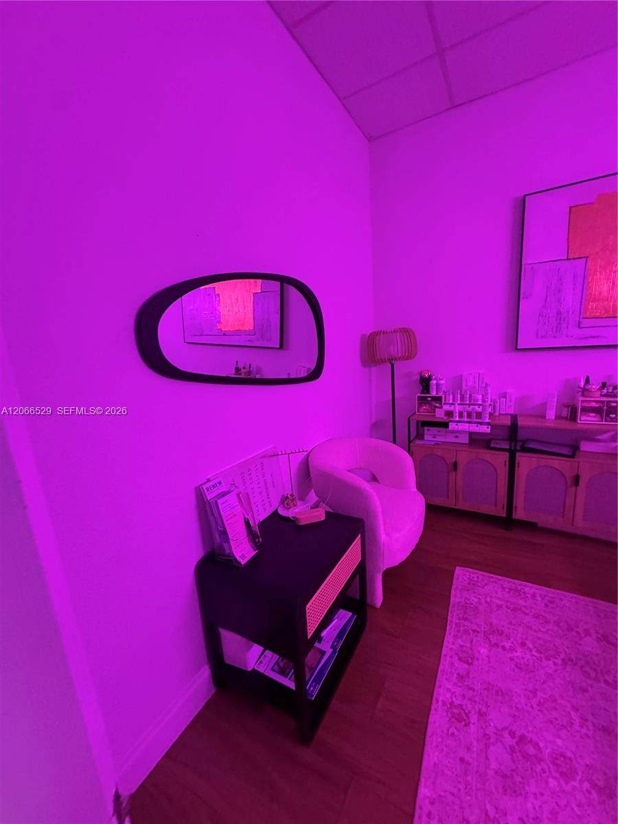 https://bt-photos.global.ssl.fastly.net/miami/orig_boomver_1_A12066529-2.jpg