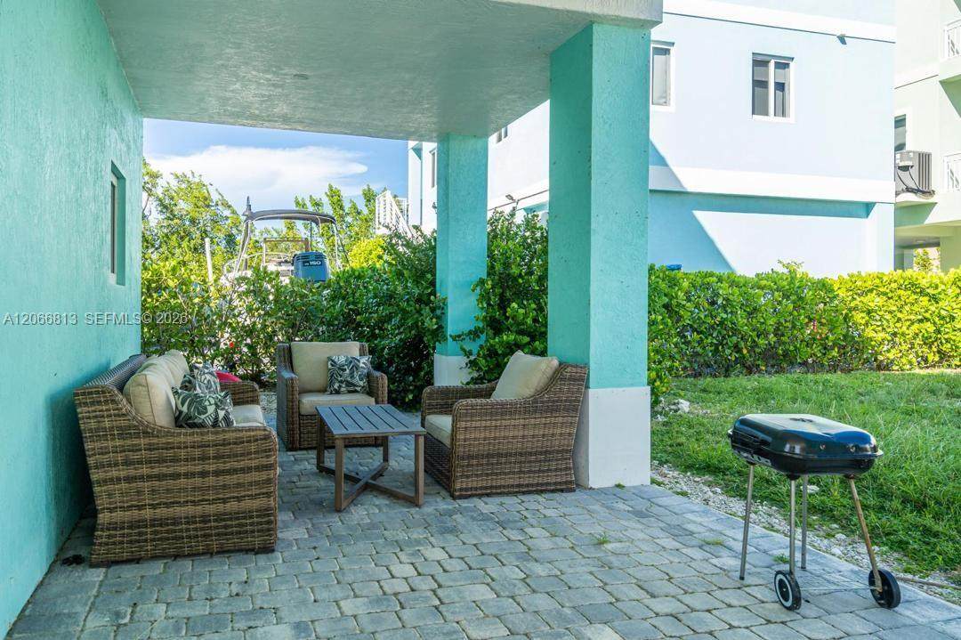 https://bt-photos.global.ssl.fastly.net/miami/orig_boomver_1_A12066813-2.jpg