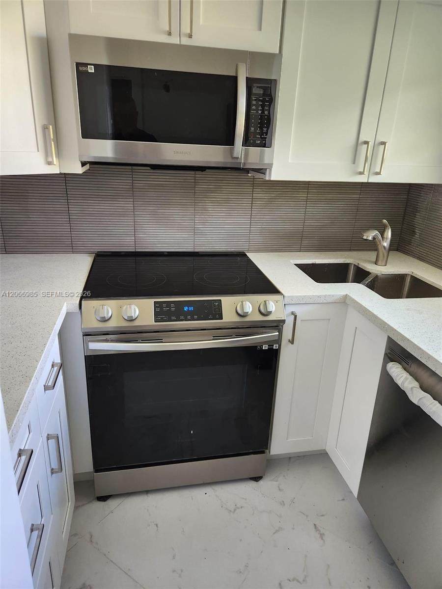 1333 Hallandale Beach Blvd - Photo 1