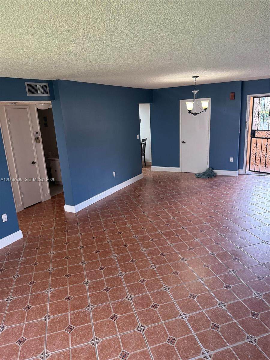 702 87th Ave - Photo 1