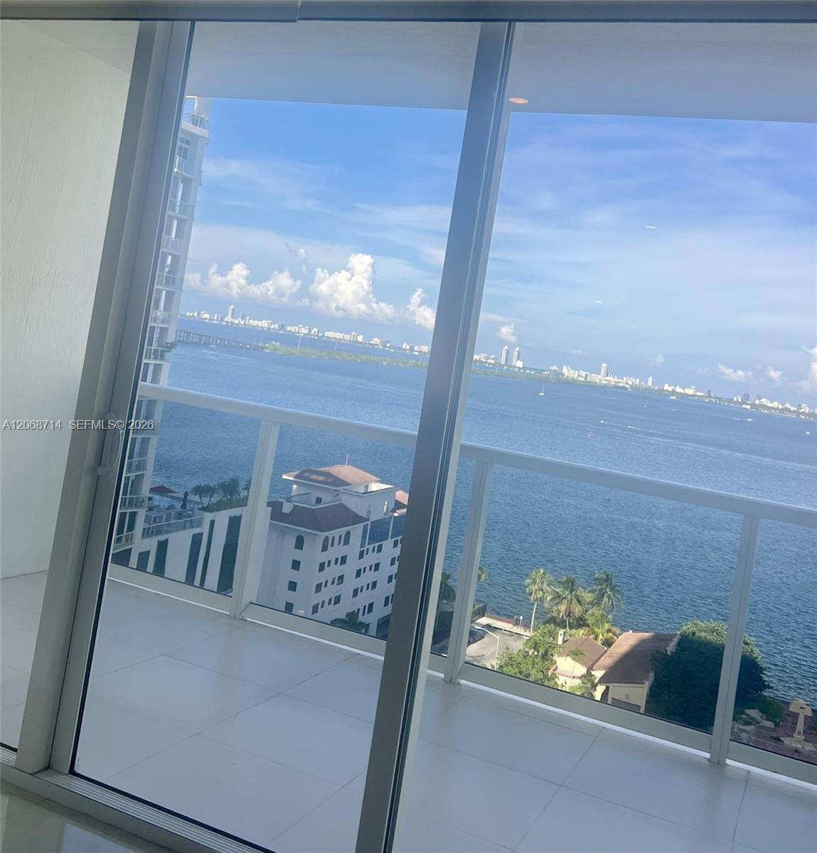 https://bt-photos.global.ssl.fastly.net/miami/orig_boomver_1_A12068714-2.jpg