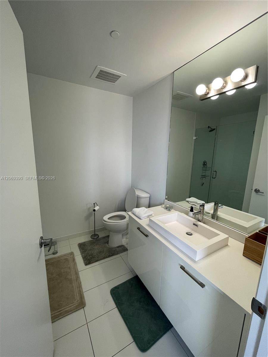 https://bt-photos.global.ssl.fastly.net/miami/1280_boomver_1_A12069390-2.jpg