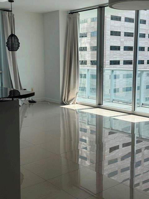 https://bt-photos.global.ssl.fastly.net/miami/orig_boomver_1_A12069558-2.jpg