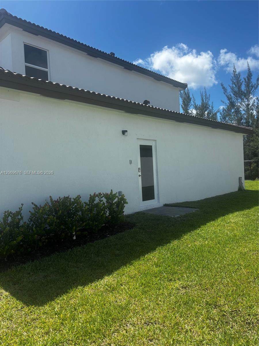 https://bt-photos.global.ssl.fastly.net/miami/orig_boomver_1_A12069676-2.jpg