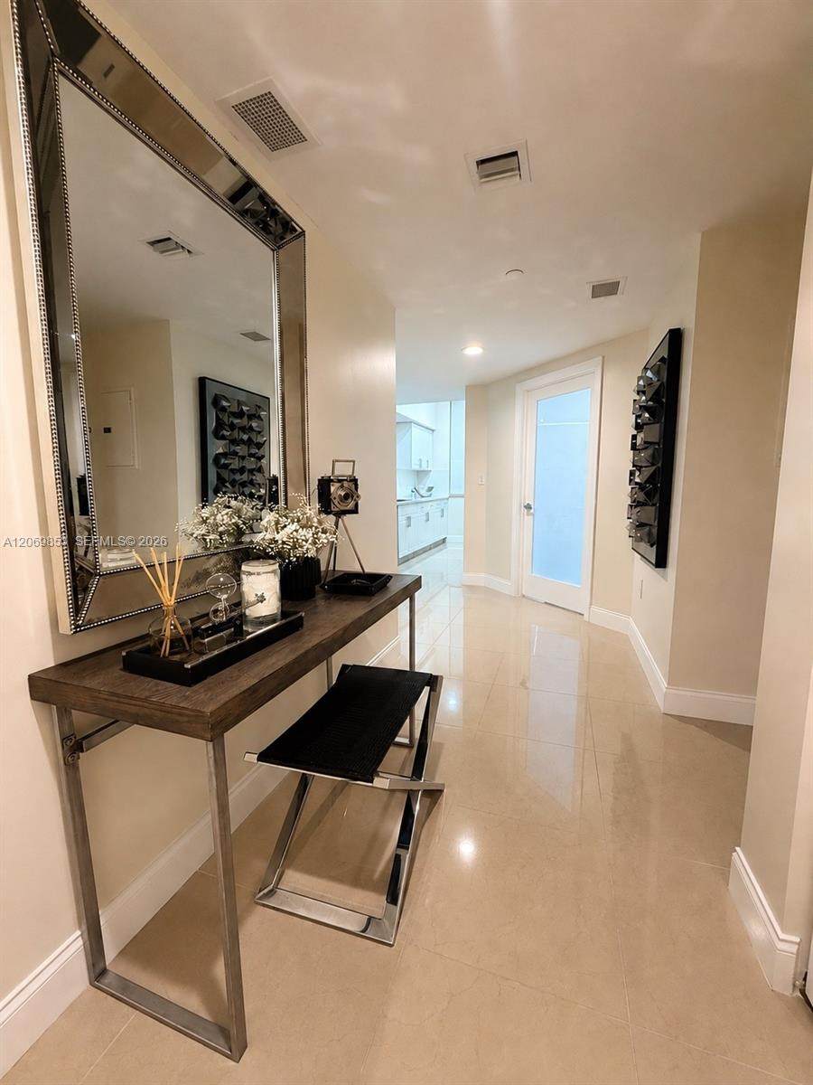 https://bt-photos.global.ssl.fastly.net/miami/orig_boomver_2_A12069853-2.jpg