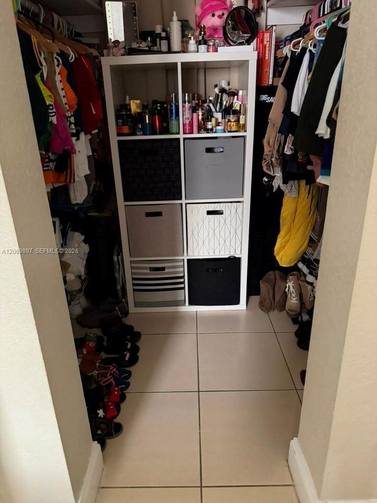 https://bt-photos.global.ssl.fastly.net/miami/orig_boomver_1_A12069897-2.jpg
