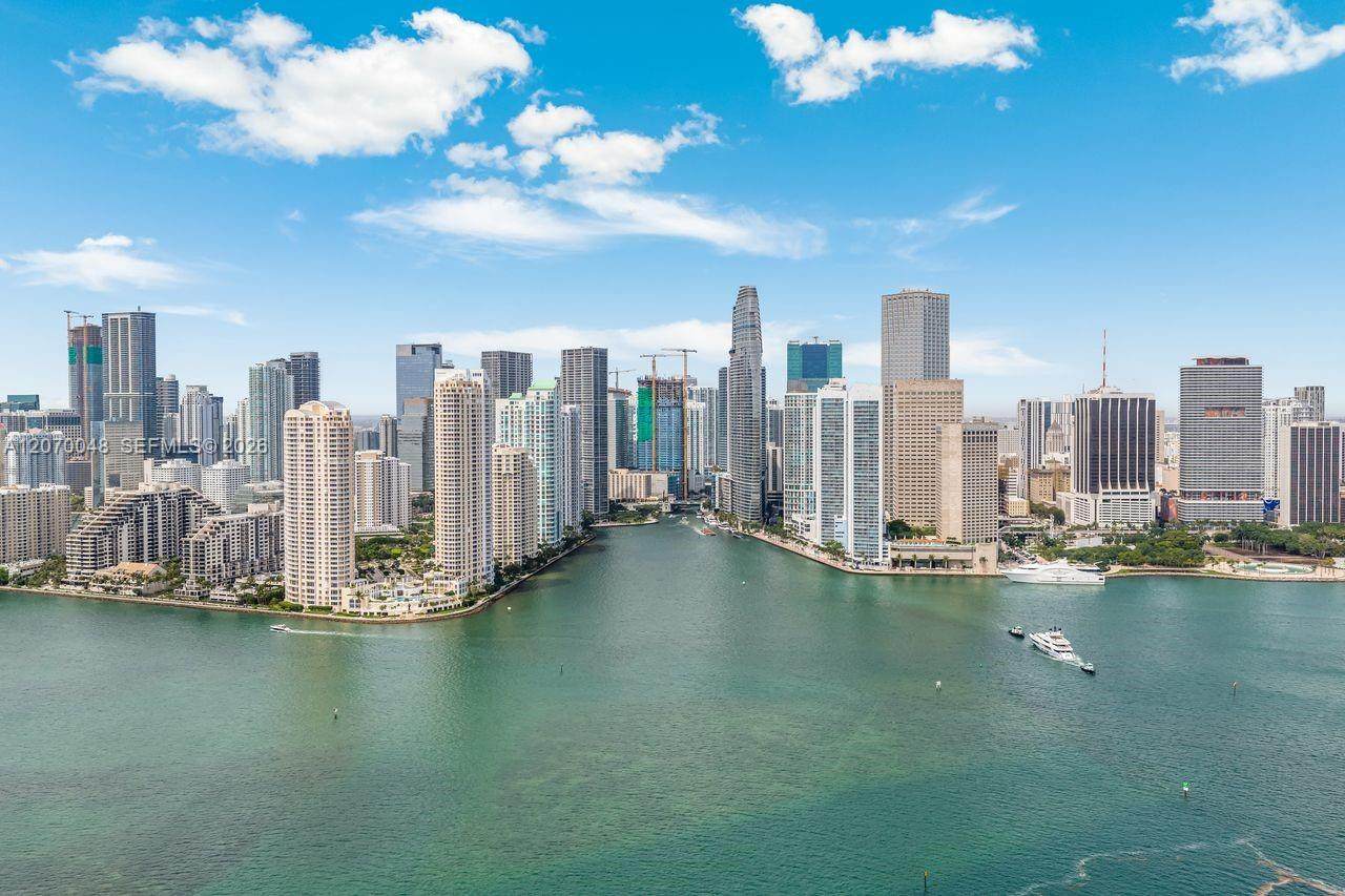 335 Biscayne Blvd - Photo 1