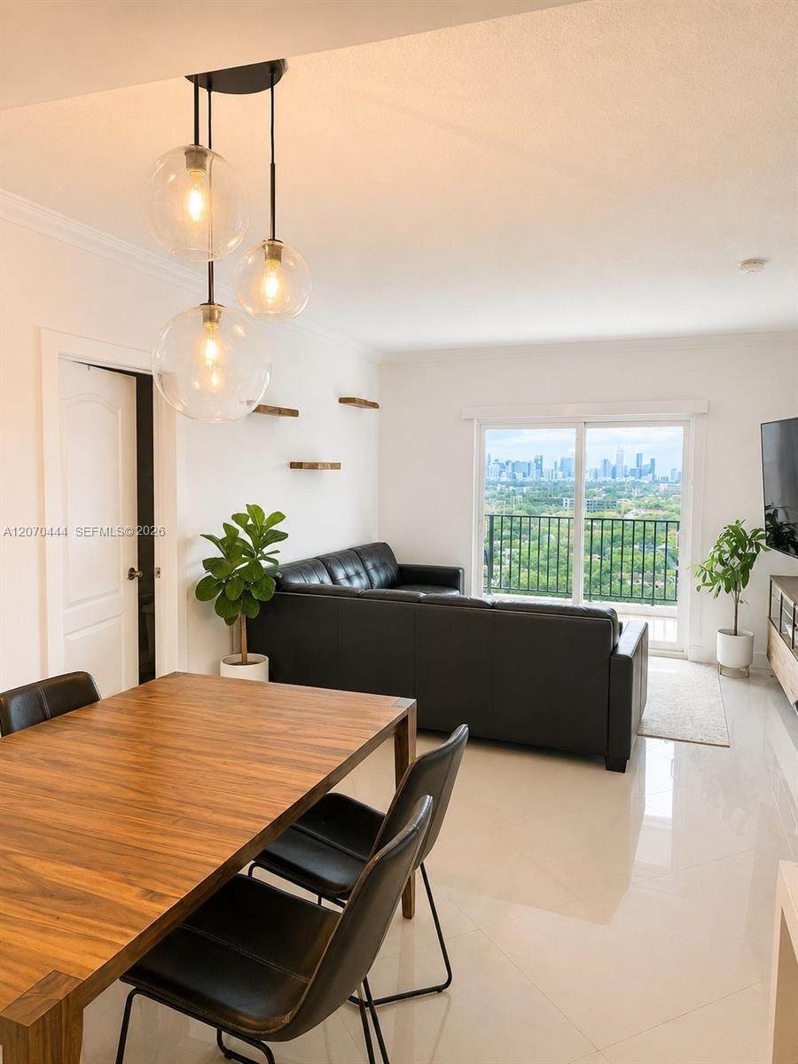 1627 37th Ave - Photo 1