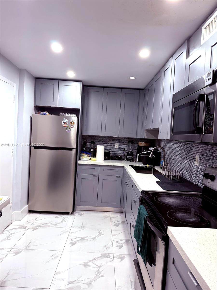 1800 Sans Souci Blvd - Photo 1