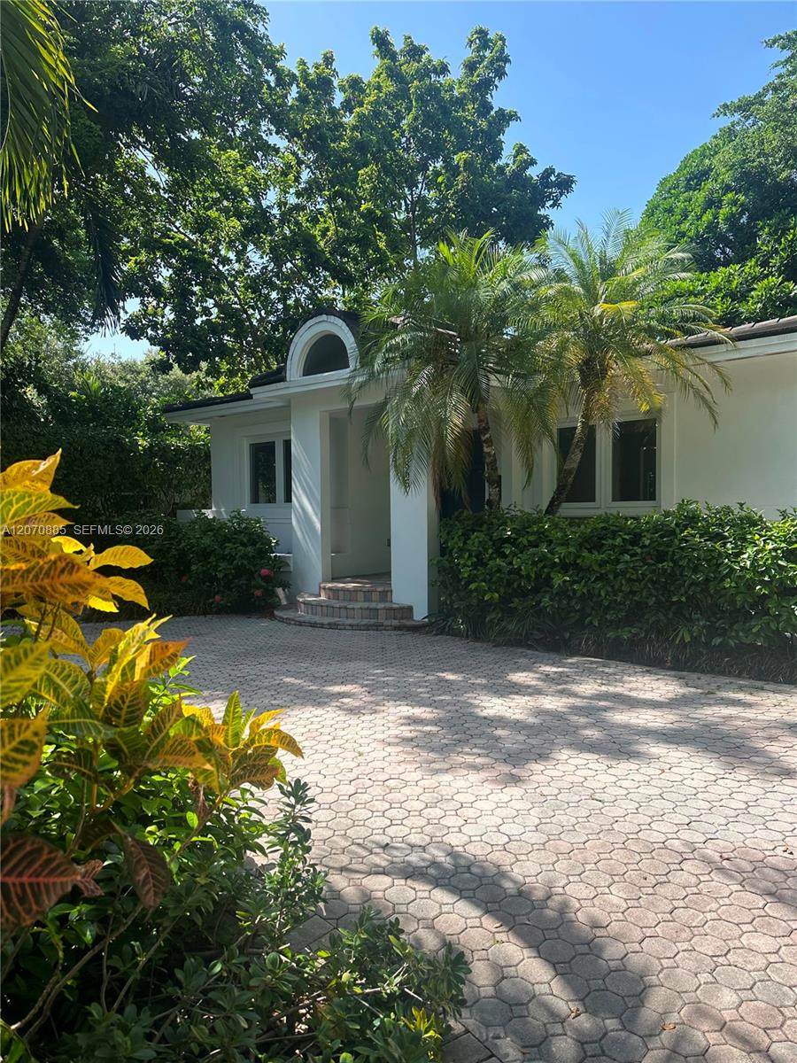 https://bt-photos.global.ssl.fastly.net/miami/orig_boomver_1_A12070885-2.jpg