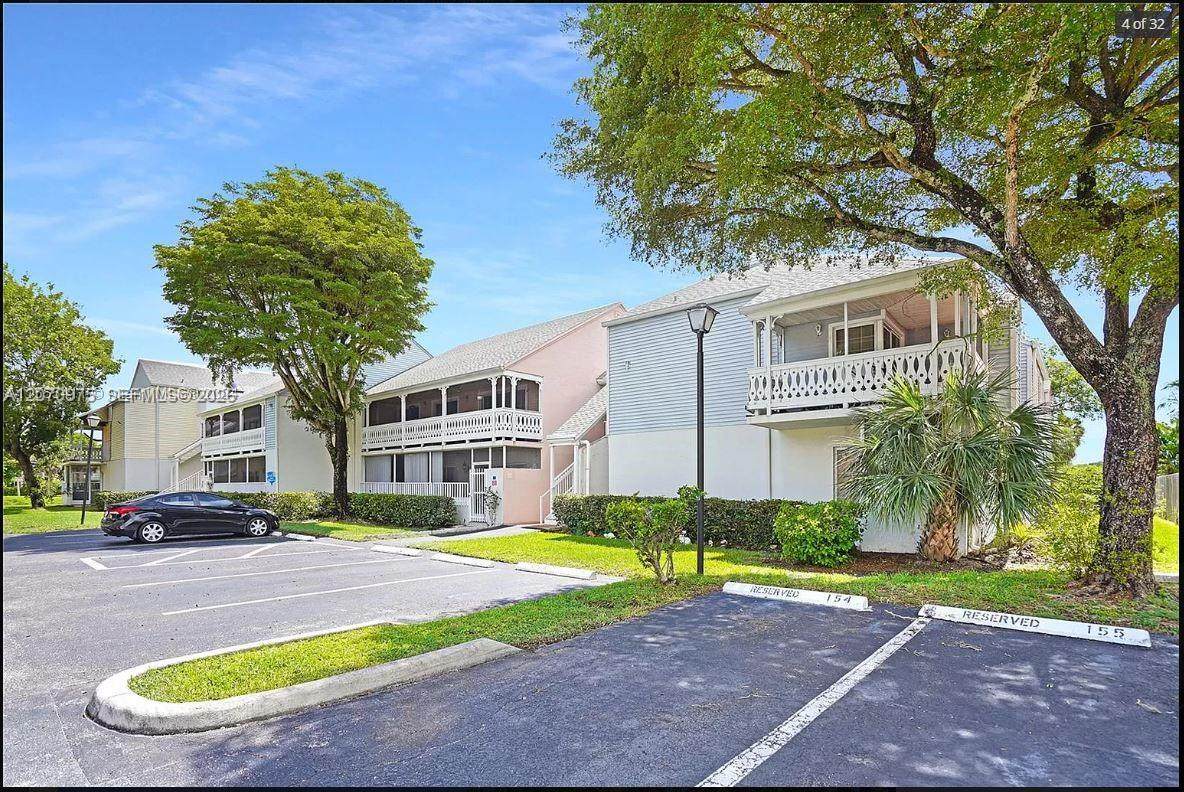 10521 Mahogany Key Cir - Photo 1