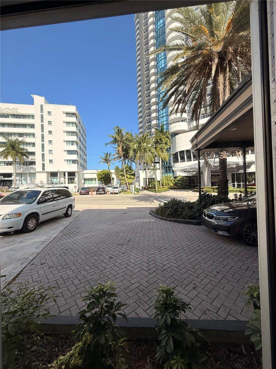 6300 Collins Ave - Photo 1