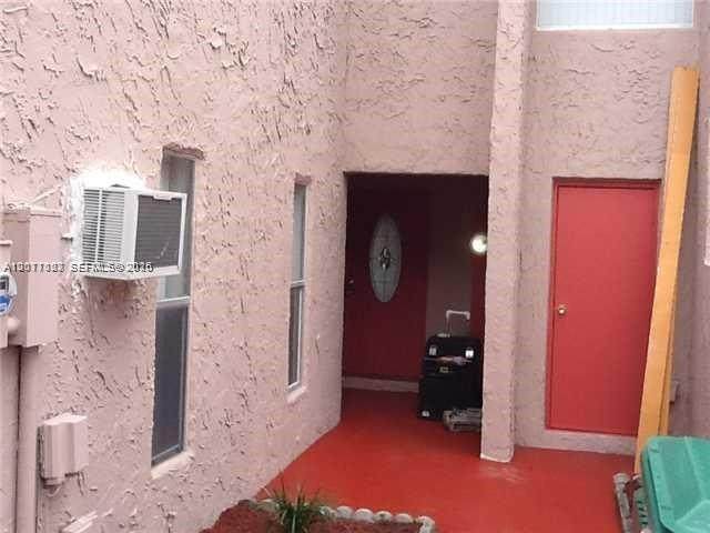 https://bt-photos.global.ssl.fastly.net/miami/orig_boomver_1_A12071123-2.jpg
