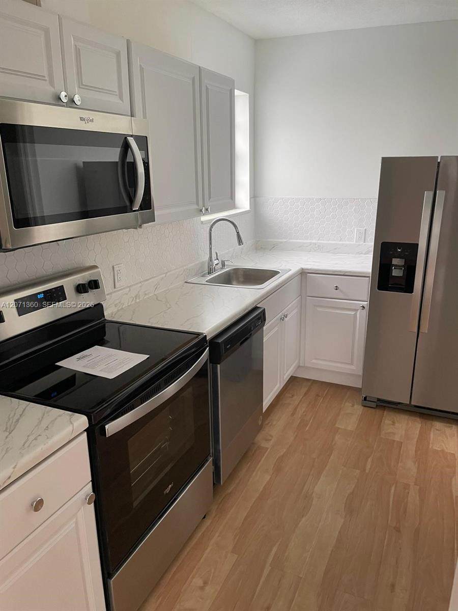 6882 157th Ct - Photo 1