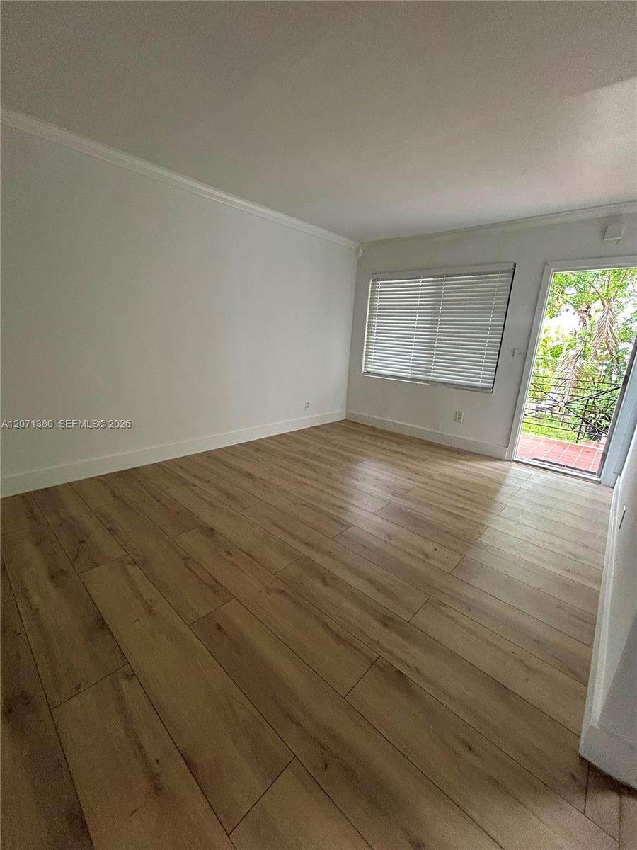 505 82nd St - Photo 1