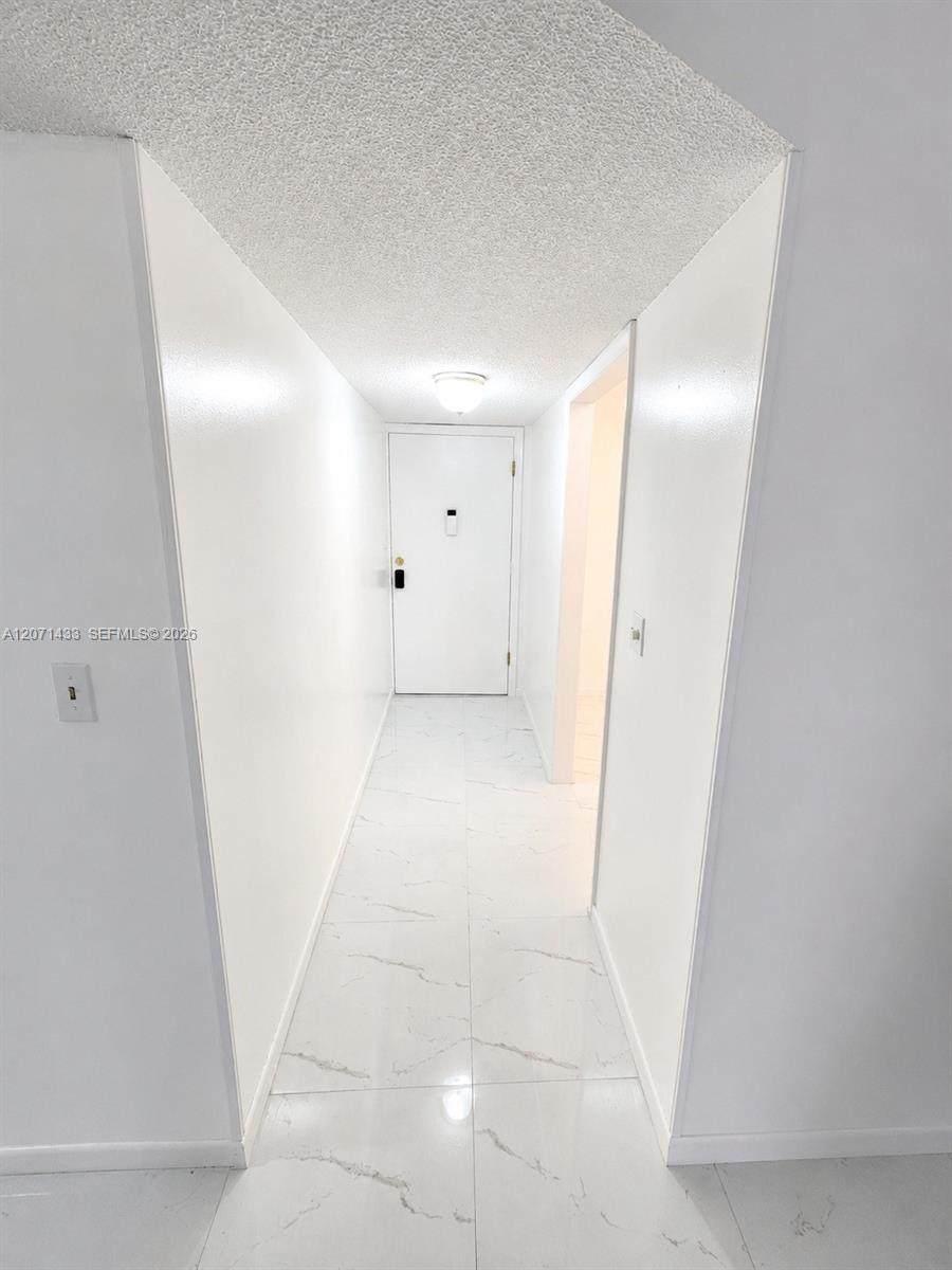 https://bt-photos.global.ssl.fastly.net/miami/orig_boomver_1_A12071433-2.jpg