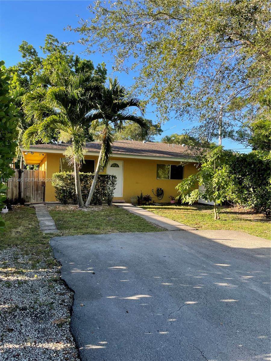 5801-5805 61st St - Photo 1