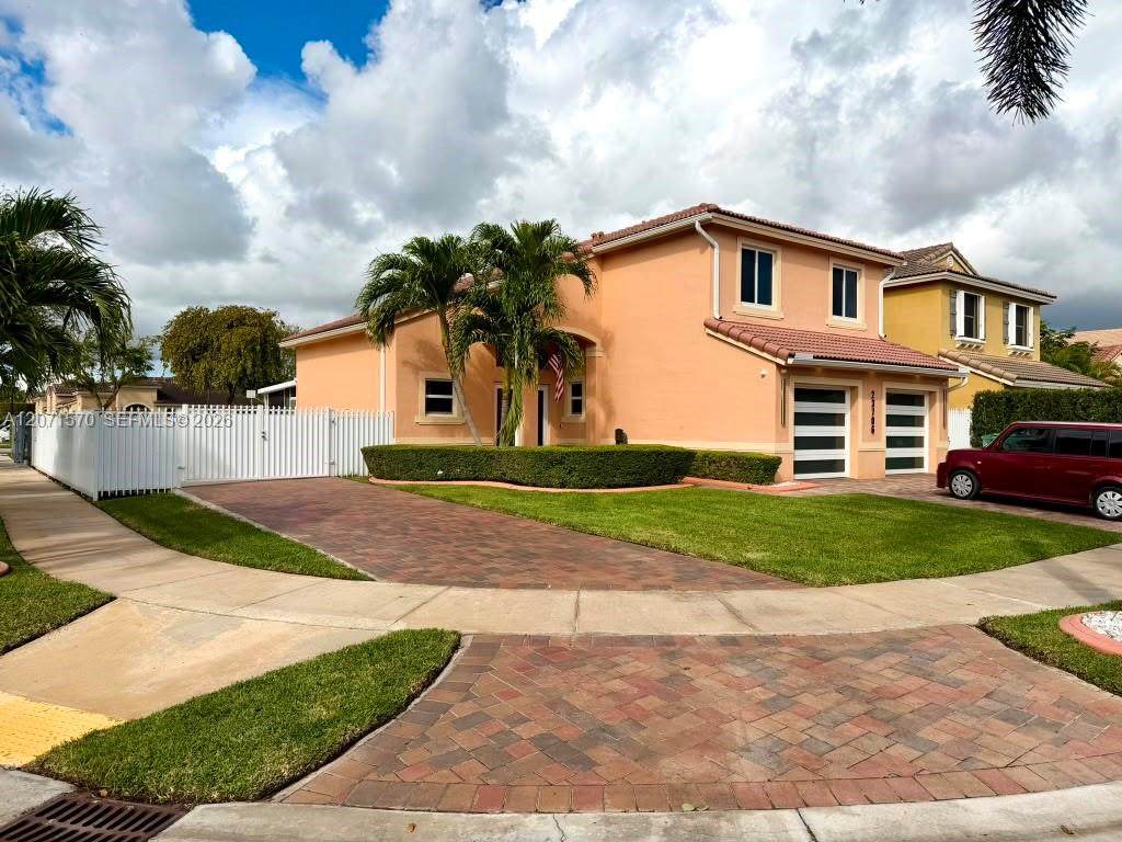 https://bt-photos.global.ssl.fastly.net/miami/orig_boomver_1_A12071570-2.jpg