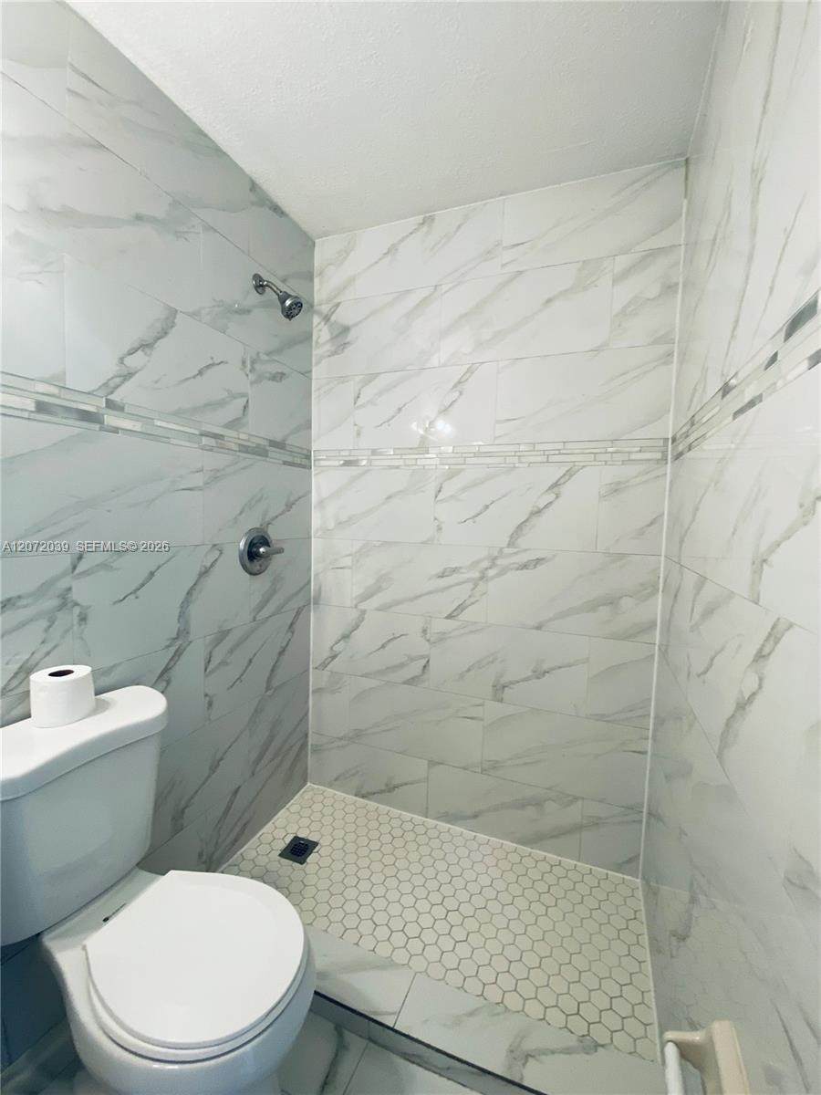 https://bt-photos.global.ssl.fastly.net/miami/1280_boomver_1_A12072039-2.jpg