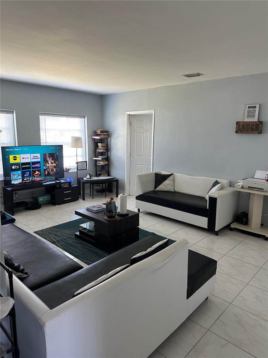 https://bt-photos.global.ssl.fastly.net/miami/1280_boomver_1_A12072041-2.jpg