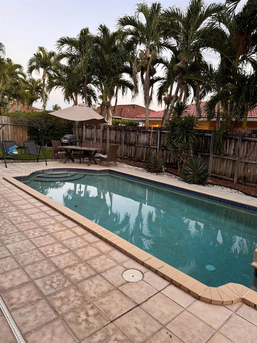 15234 140th St - Photo 1