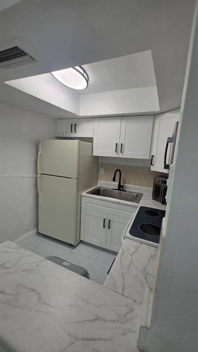 5303 18th Ct - Photo 1