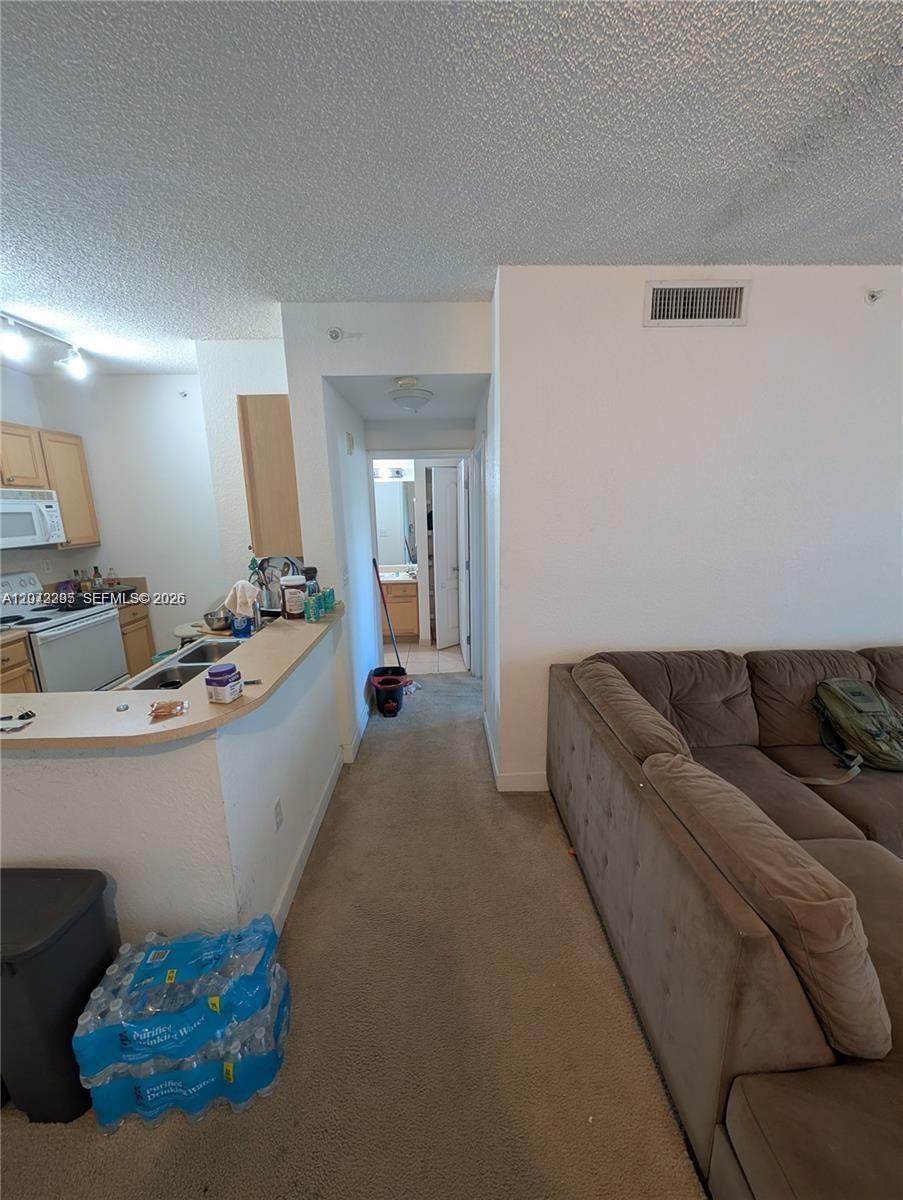 https://bt-photos.global.ssl.fastly.net/miami/1280_boomver_1_A12072295-2.jpg