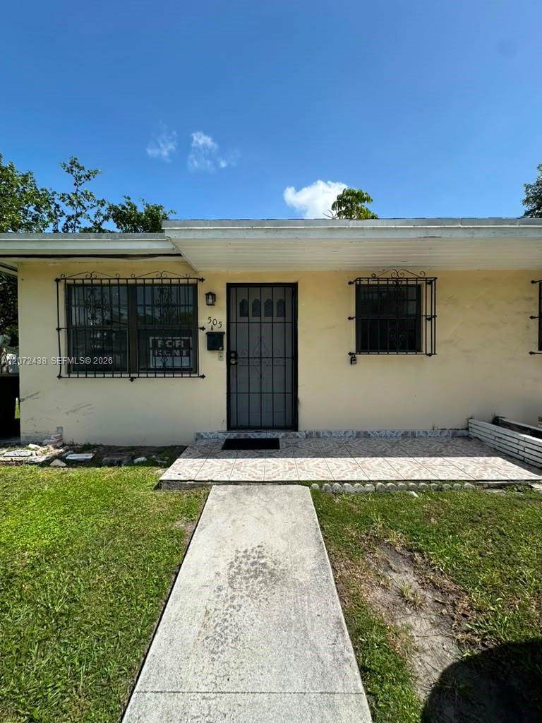 505 142nd St - Photo 1