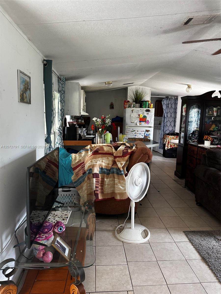 https://bt-photos.global.ssl.fastly.net/miami/orig_boomver_1_A12072791-2.jpg