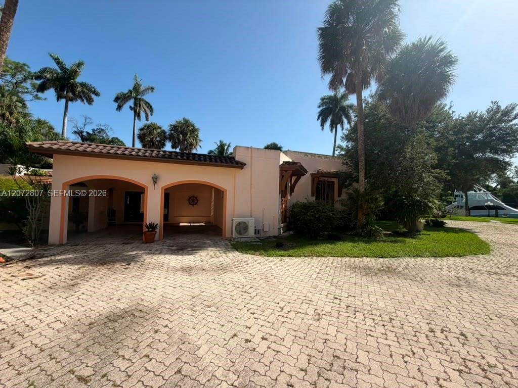 https://bt-photos.global.ssl.fastly.net/miami/1280_boomver_1_A12072807-2.jpg