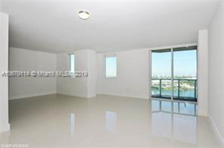 244 Biscayne Blvd - Photo 1