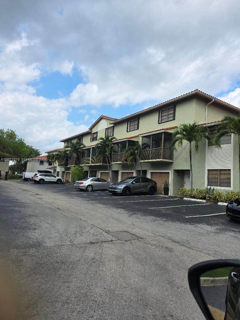 9872 Hammocks Blvd - Photo 1