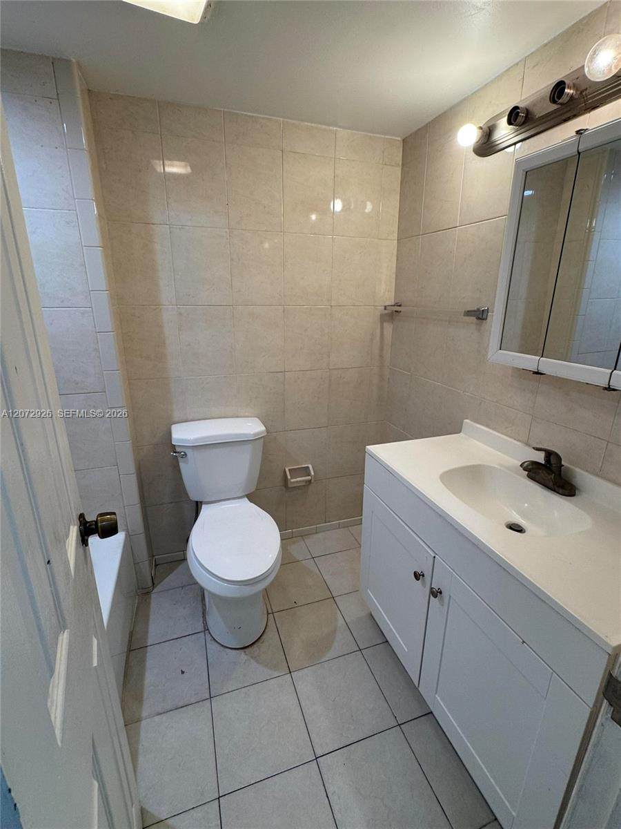 https://bt-photos.global.ssl.fastly.net/miami/orig_boomver_1_A12072926-2.jpg