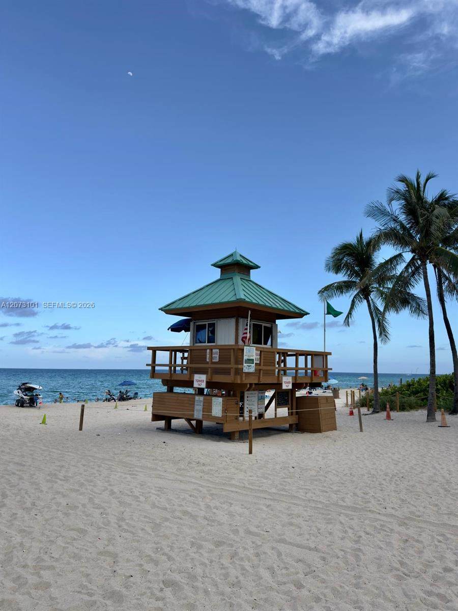 https://bt-photos.global.ssl.fastly.net/miami/1280_boomver_1_A12073101-2.jpg