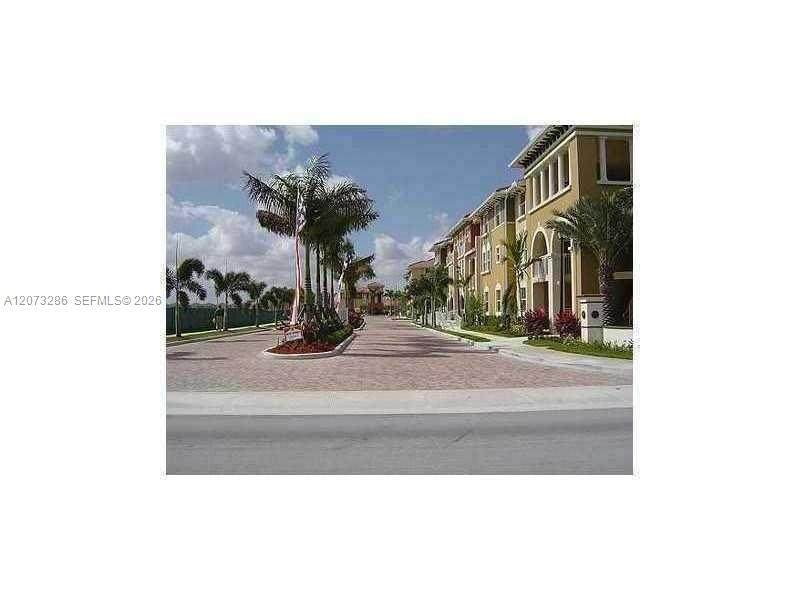 https://bt-photos.global.ssl.fastly.net/miami/orig_boomver_1_A12073286-2.jpg