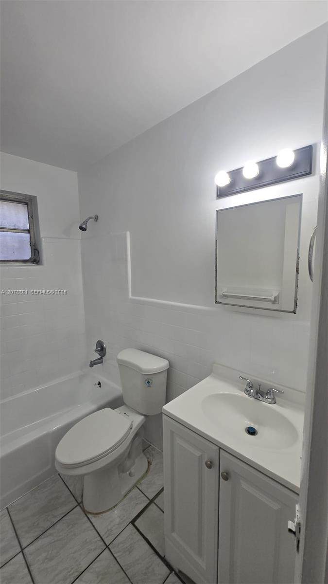 https://bt-photos.global.ssl.fastly.net/miami/orig_boomver_1_A12073301-2.jpg