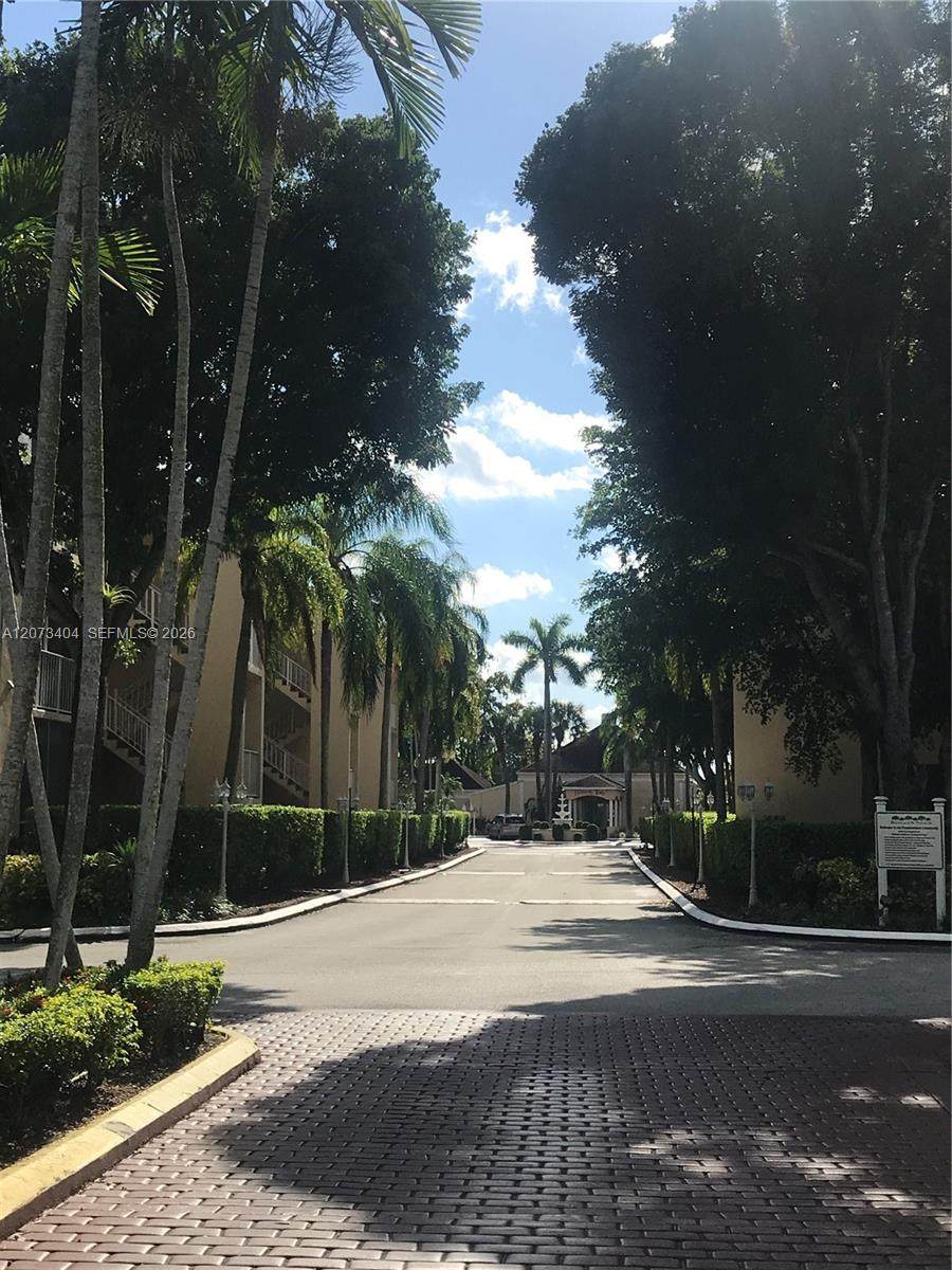 https://bt-photos.global.ssl.fastly.net/miami/orig_boomver_1_A12073404-2.jpg