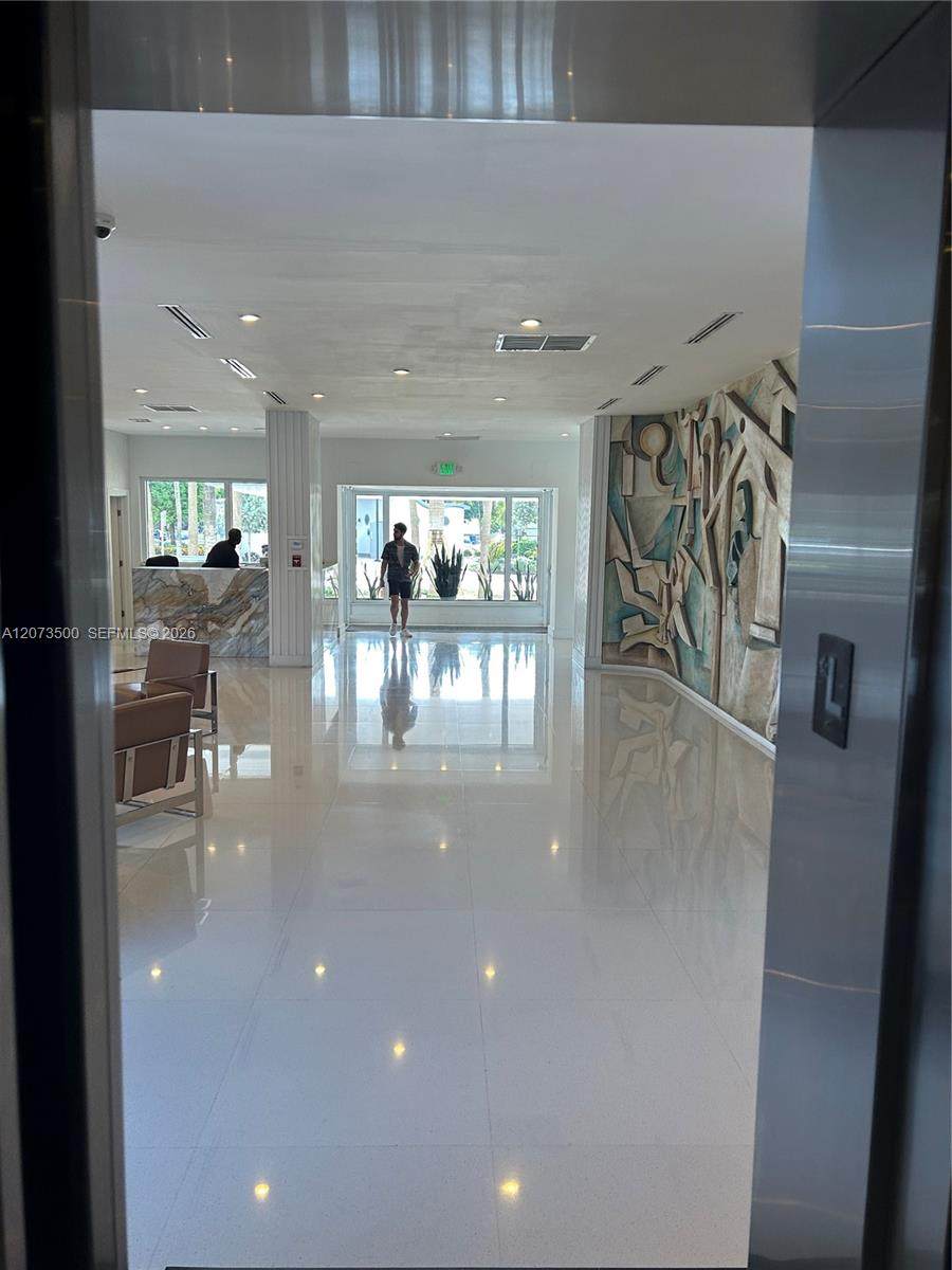 https://bt-photos.global.ssl.fastly.net/miami/orig_boomver_1_A12073500-2.jpg