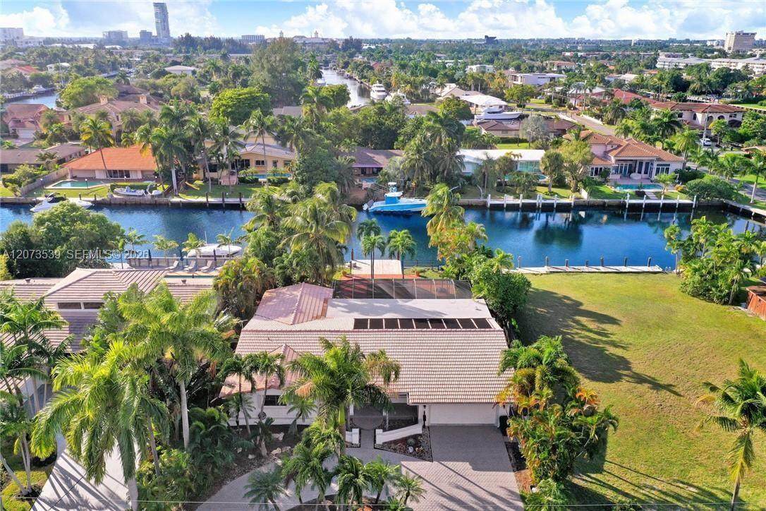 612 Hibiscus Dr - Photo 1