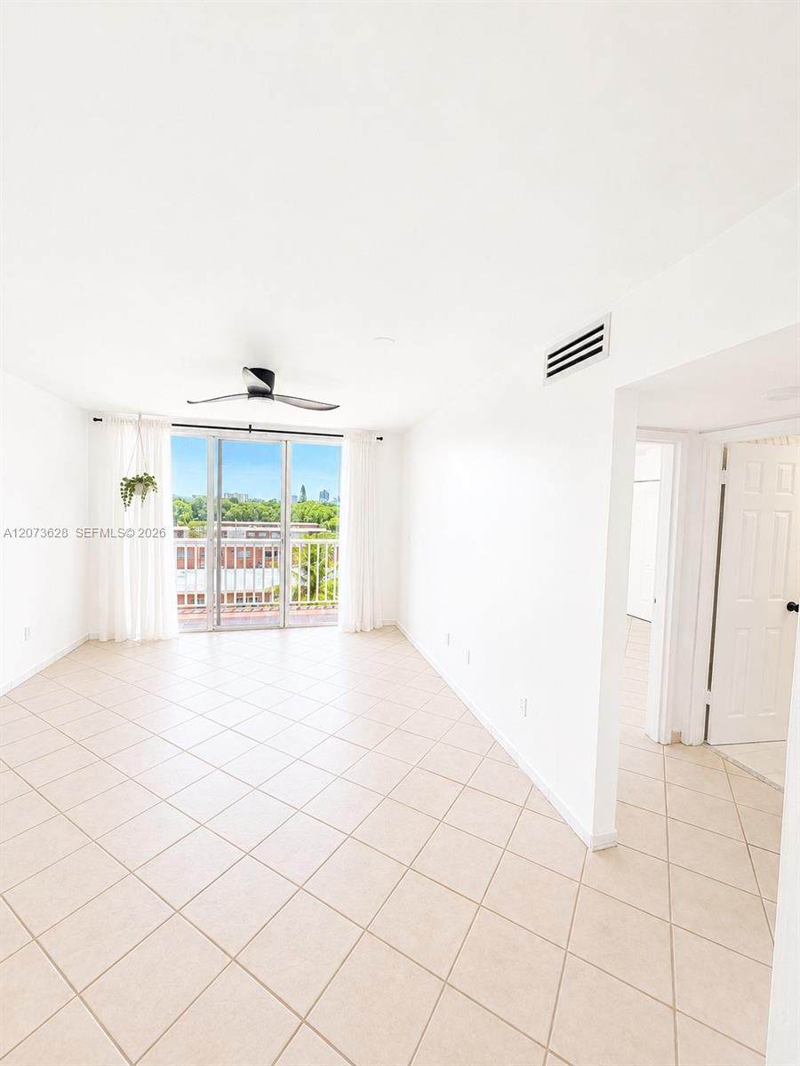 https://bt-photos.global.ssl.fastly.net/miami/orig_boomver_1_A12073628-2.jpg
