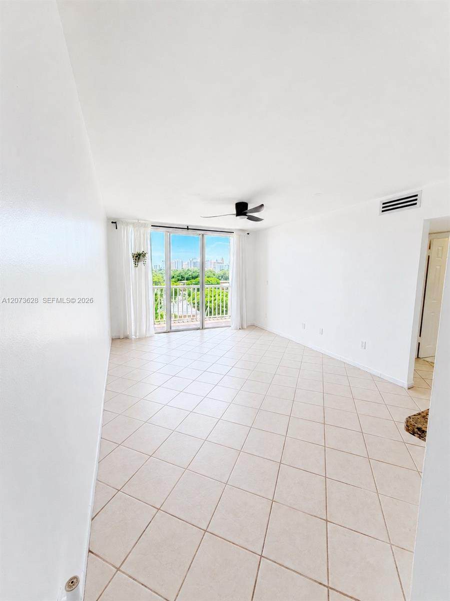 https://bt-photos.global.ssl.fastly.net/miami/orig_boomver_1_A12073628-2.jpg