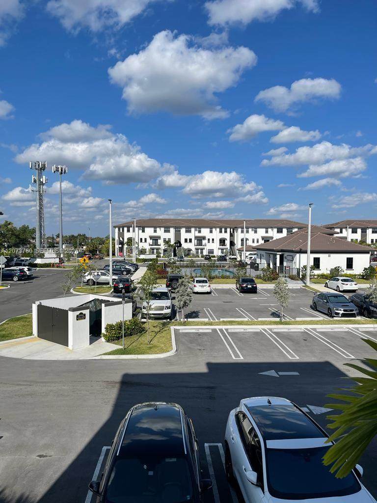 https://bt-photos.global.ssl.fastly.net/miami/orig_boomver_1_A12073760-2.jpg