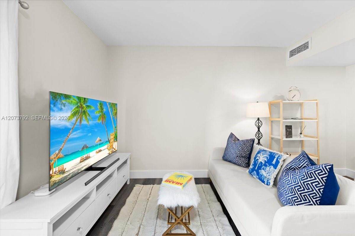 435 21st St - Photo 1