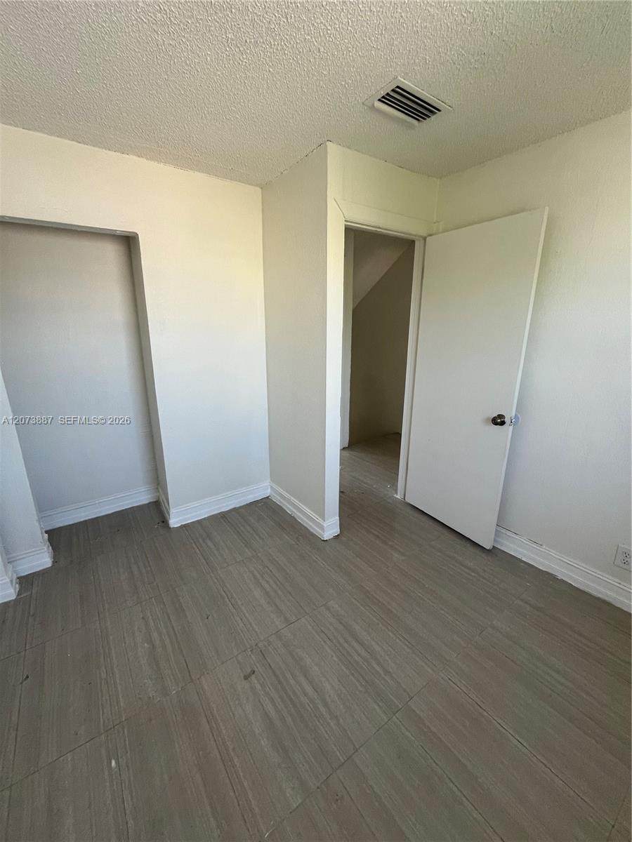 https://bt-photos.global.ssl.fastly.net/miami/orig_boomver_1_A12073887-2.jpg