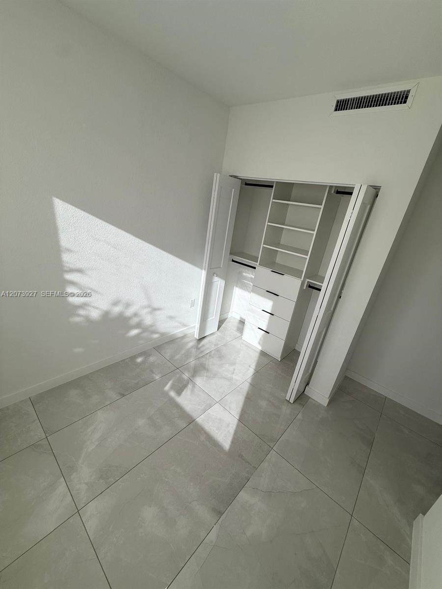 https://bt-photos.global.ssl.fastly.net/miami/orig_boomver_1_A12073927-2.jpg