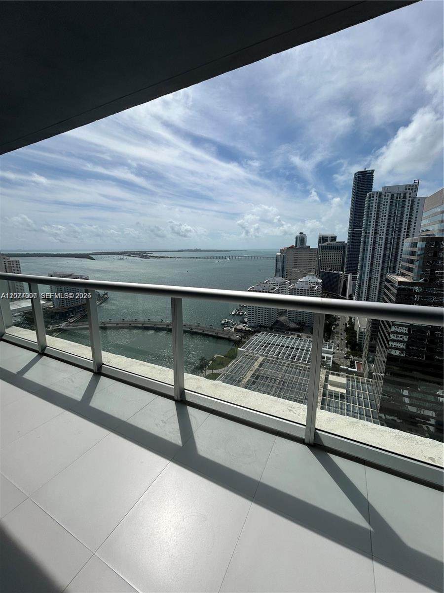 https://bt-photos.global.ssl.fastly.net/miami/orig_boomver_1_A12074097-2.jpg