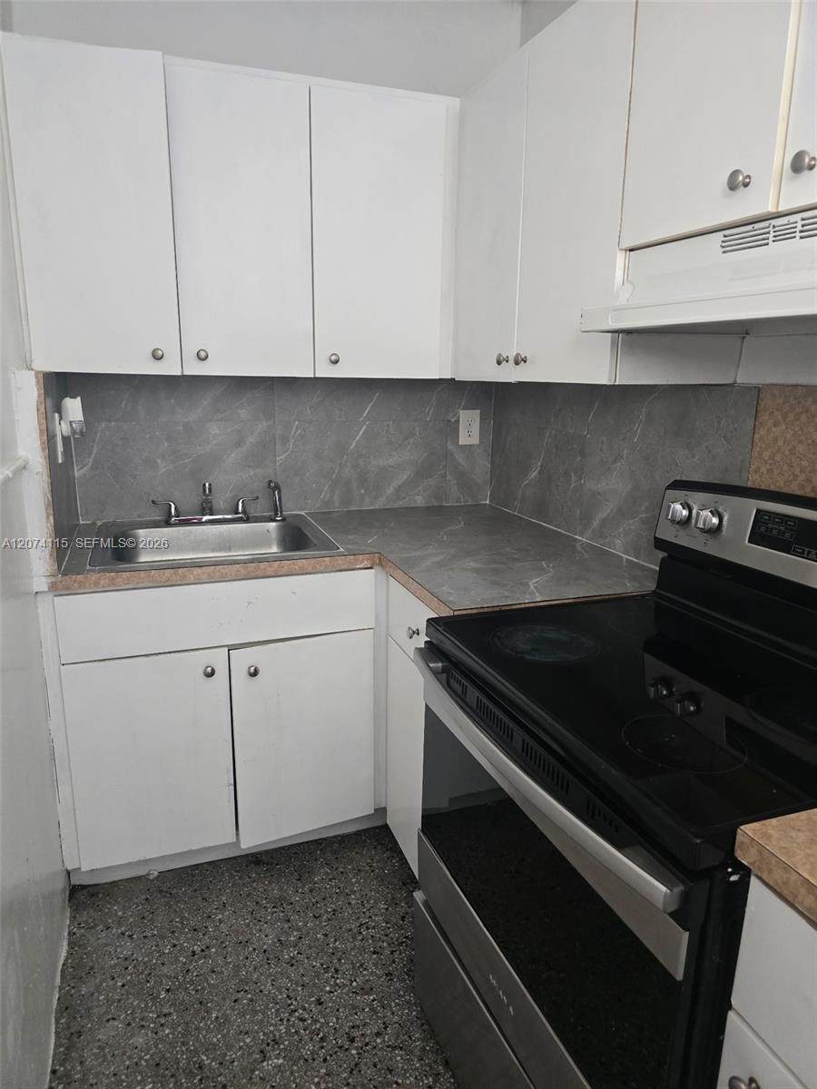 250 11th Ave - Photo 1
