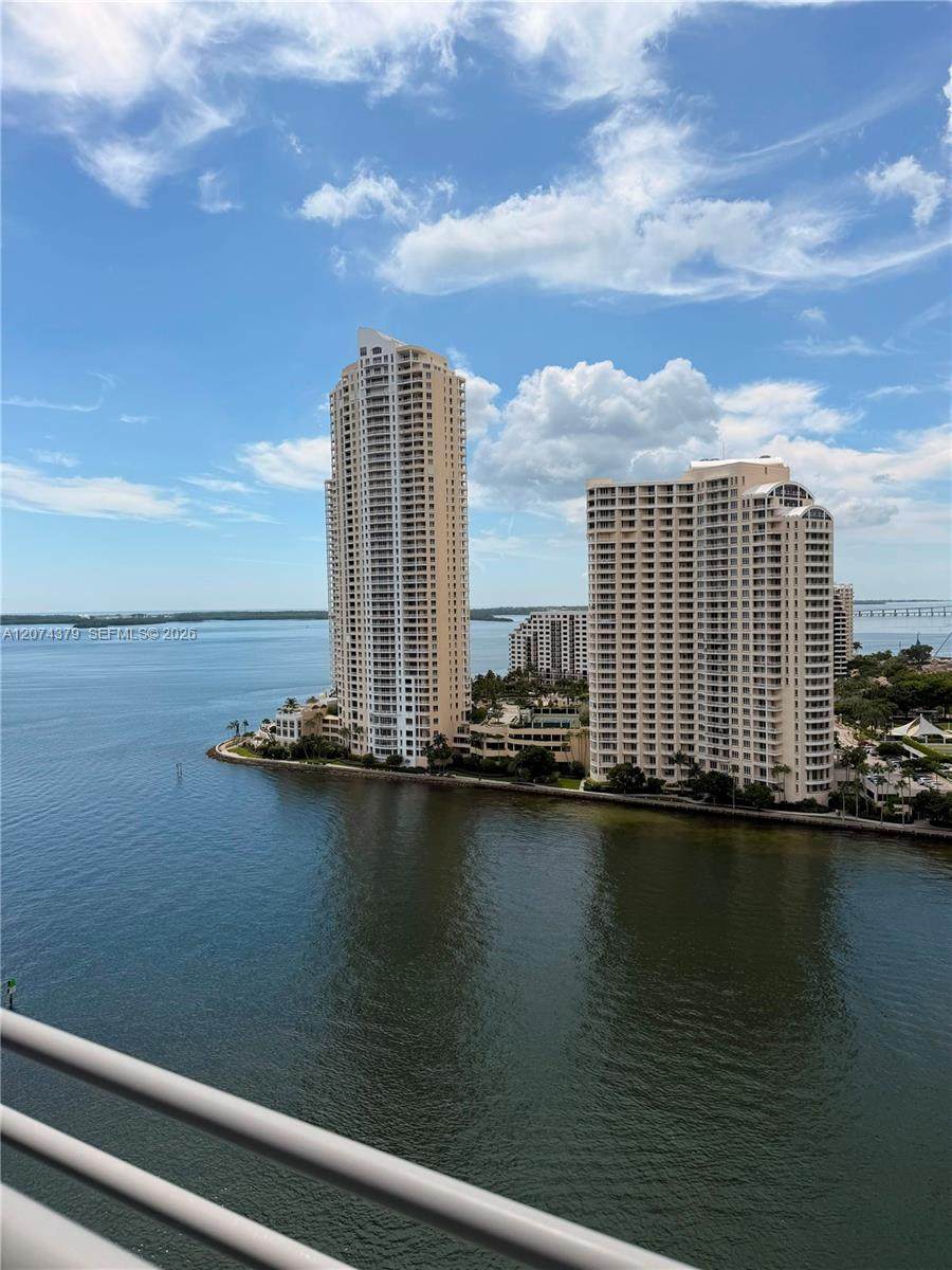 335 Biscayne Blvd - Photo 1