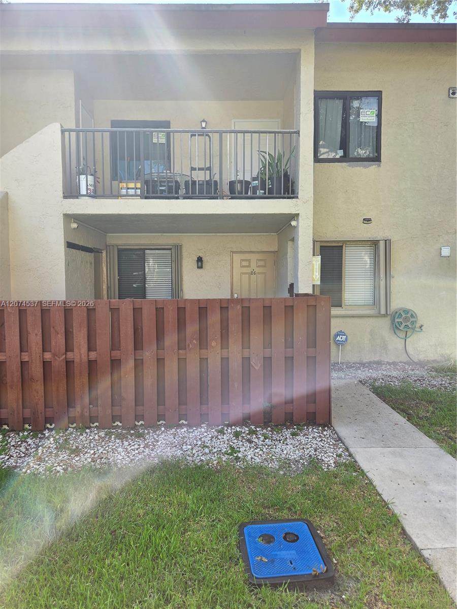 8041 Southgate Blvd - Photo 1
